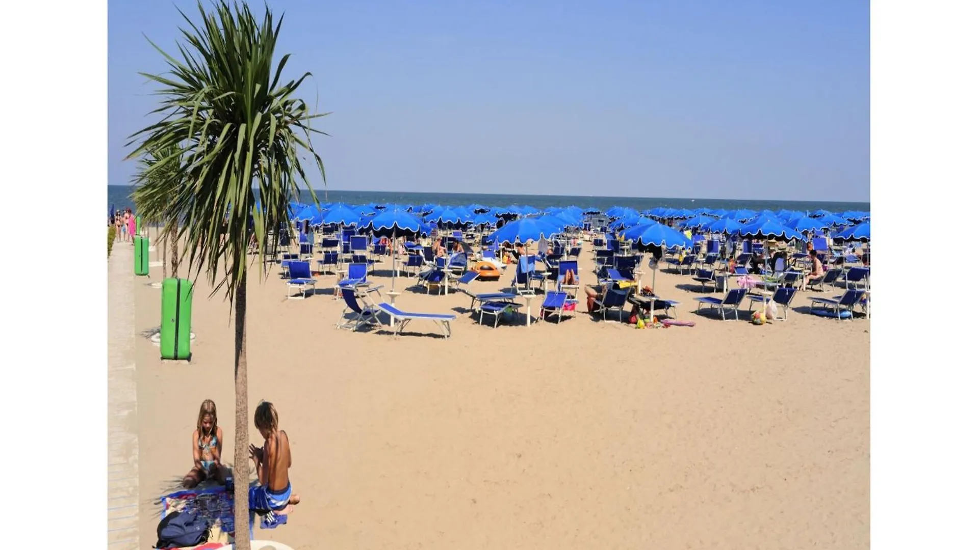 Elegant Apartment Near The Beach - Beahost Italy